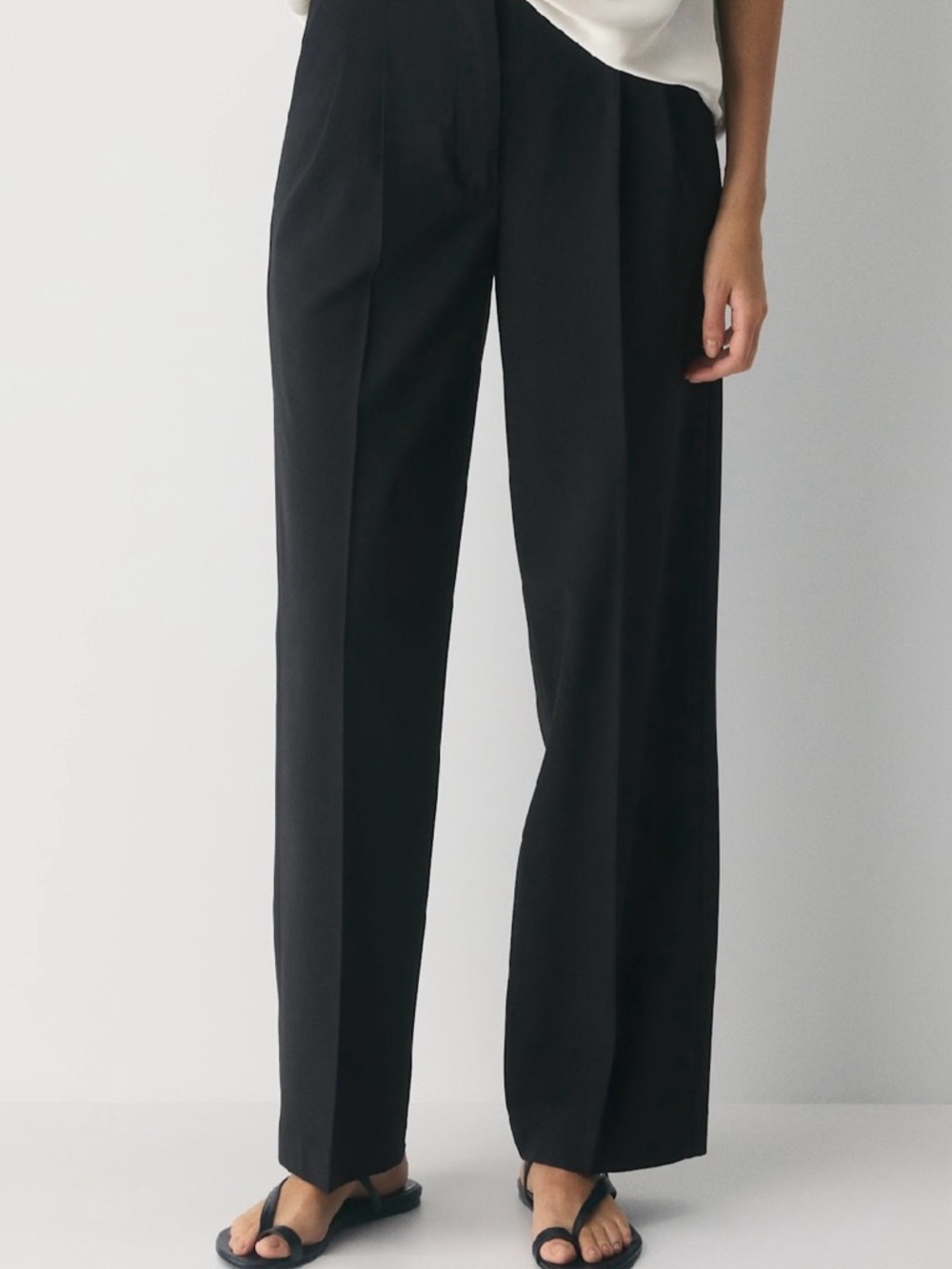 Aritzia Wilfred Effortless Pant